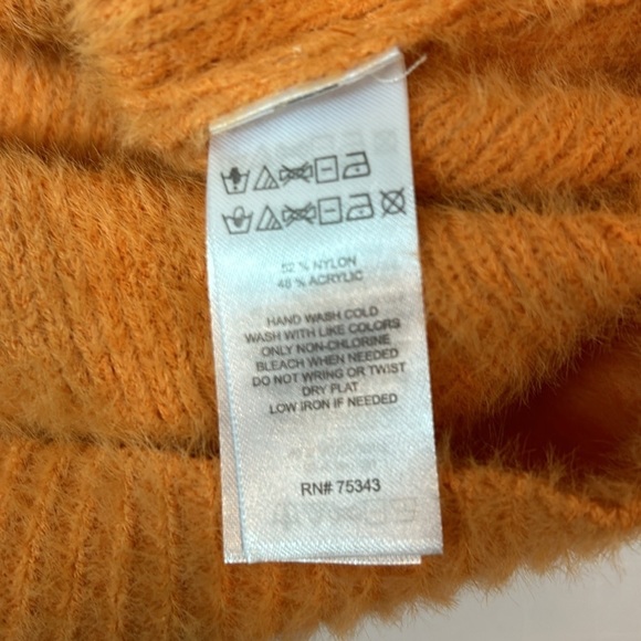 Happily Gray melon orange cropped short sleeve soft fuzzy sweater Size XS - Picture 7 of 7